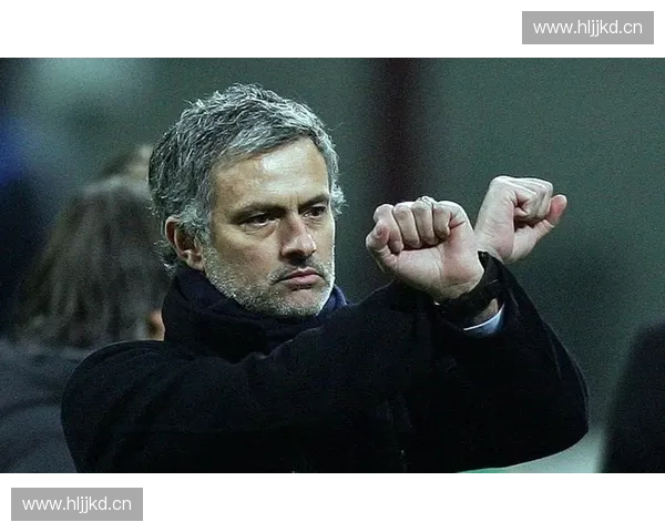 穆里尼奥缔造蓝黑传奇国际米兰辉煌岁月再现绿茵史诗